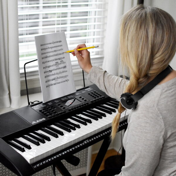 Alesis Talent 61-Key Portable Keyboard - Image 7