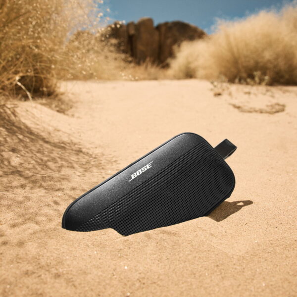 Bose SoundLink Flex II Wireless Waterproof Portable Bluetooth Speaker, Black - Image 4