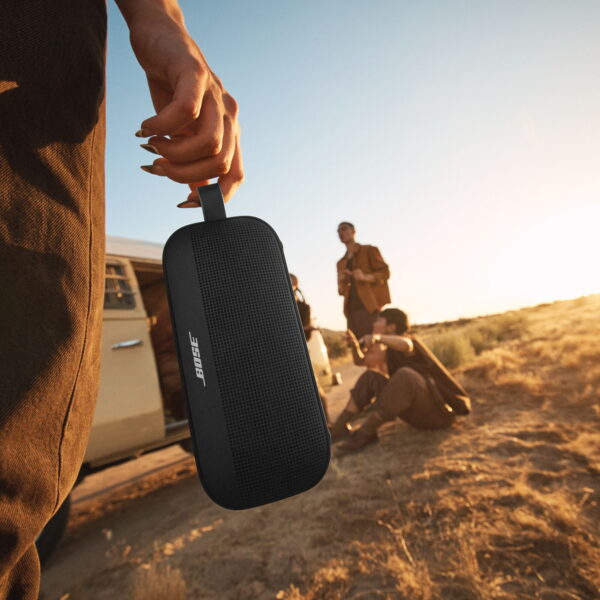 Bose SoundLink Flex II Wireless Waterproof Portable Bluetooth Speaker, Black - Image 5