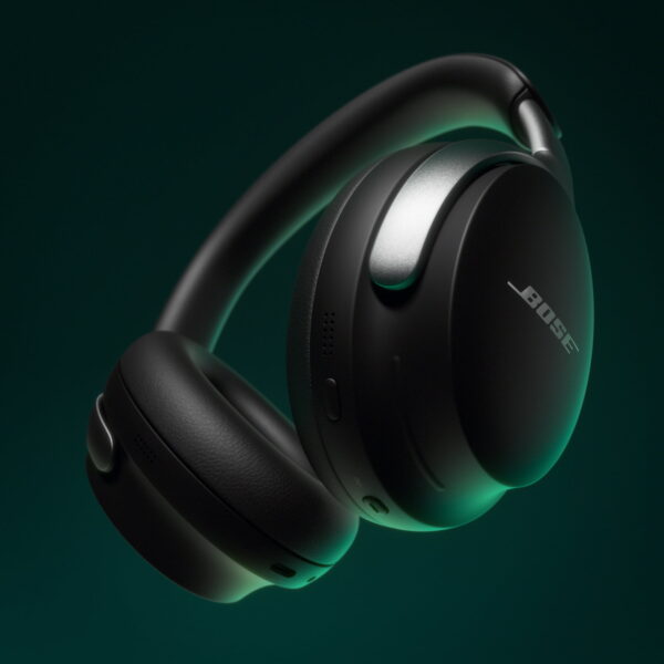 Bose QuietComfort Ultra Headphones, Bluetooth Over Ear Noise Cancelling Headphones, Black - Image 4
